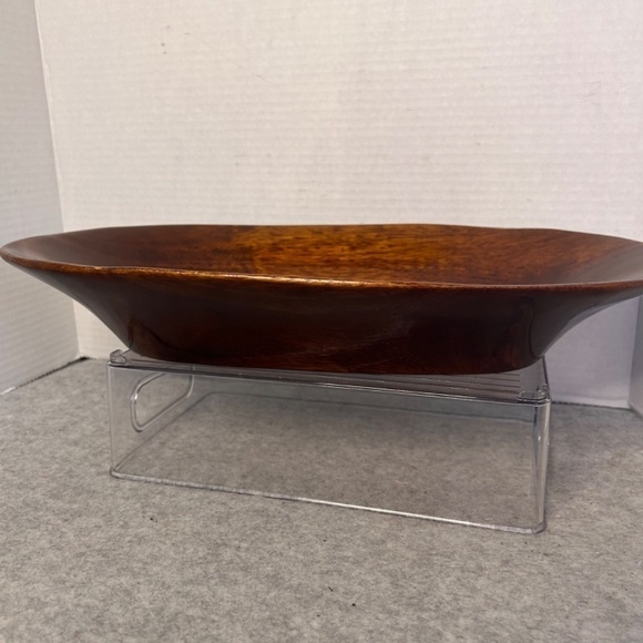 Crate and Barrel Wooden Oval Carved Bowl Made In Thailand Brown 15-1/2x9-1/4x2-3 - Picture 4 of 6